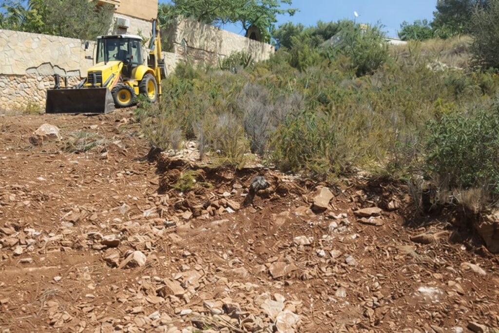 Errores comunes al limpiar una parcela y por qué luego salen caros